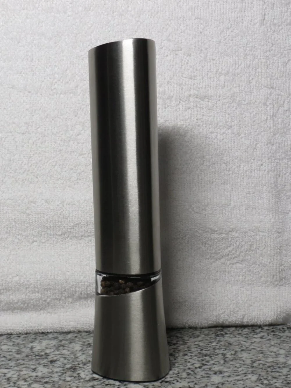 NEW IN BOX Cole & Mason Stainless Steel Electronic Mill for Pepper/Salt//TESTED